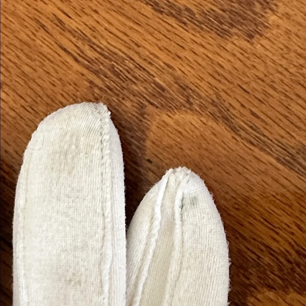 Vintage 60s Creamy White Cotton Scalloped Hem Wrist Gloves‎